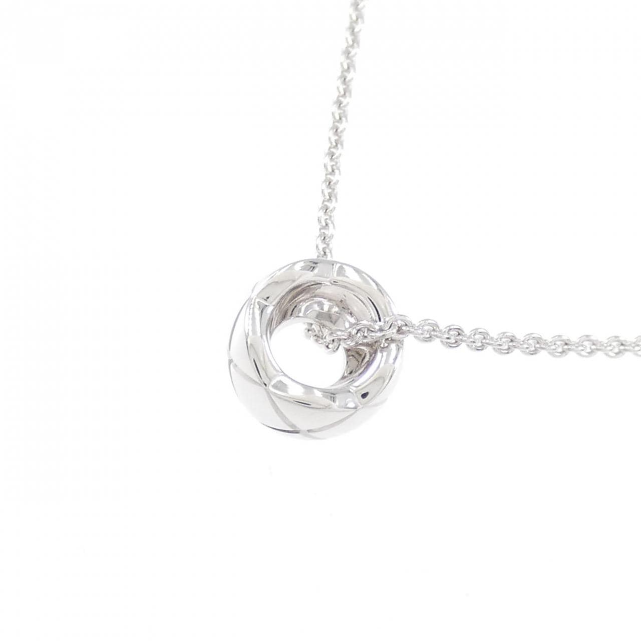 CHANEL coco crush necklace