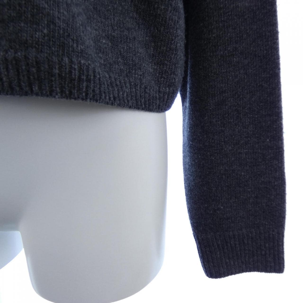 ミュウミュウ MIU MIU MIU MIU ロゴ DNA02T SOOO 13WS カーディガン