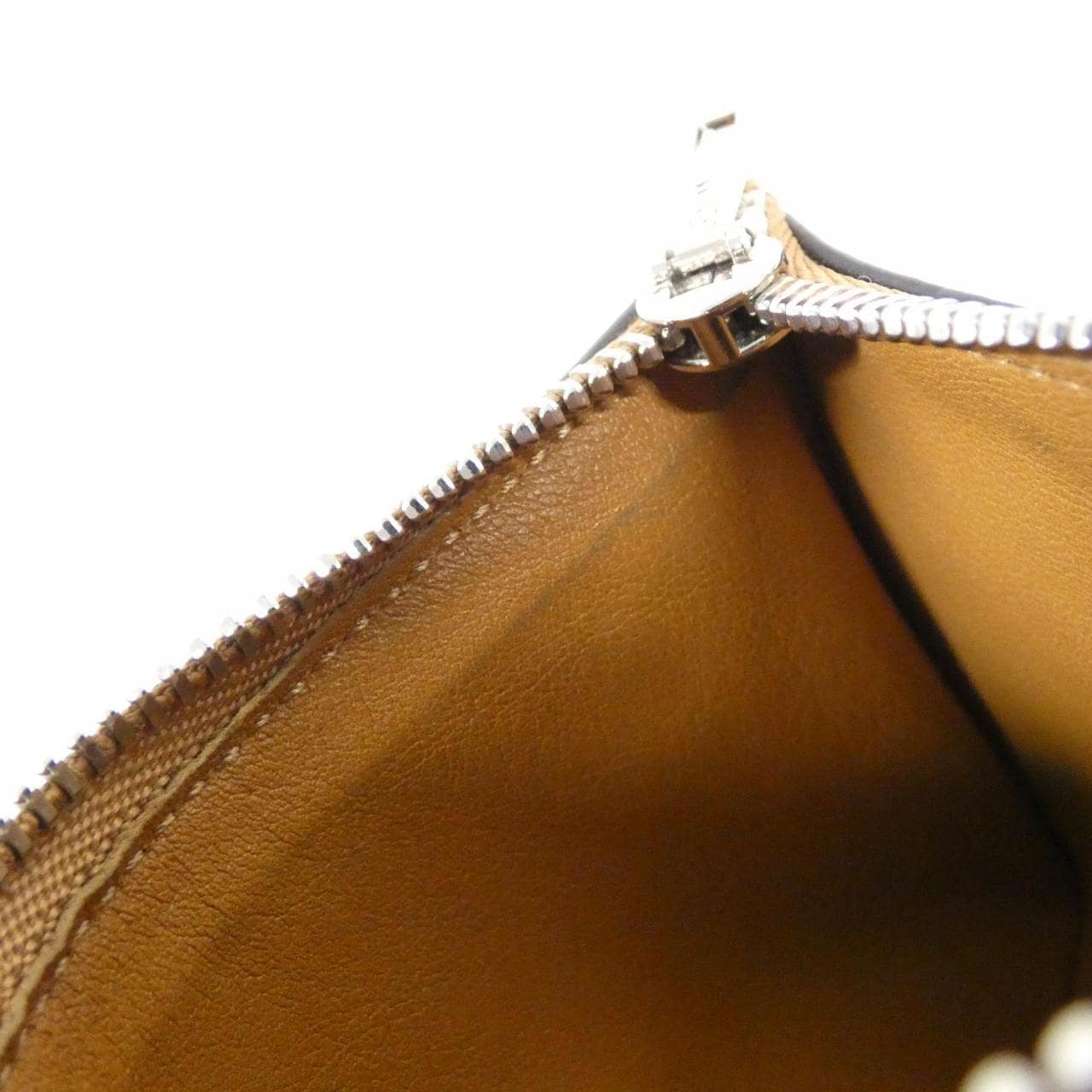 ロエベ C660S86X01 財布