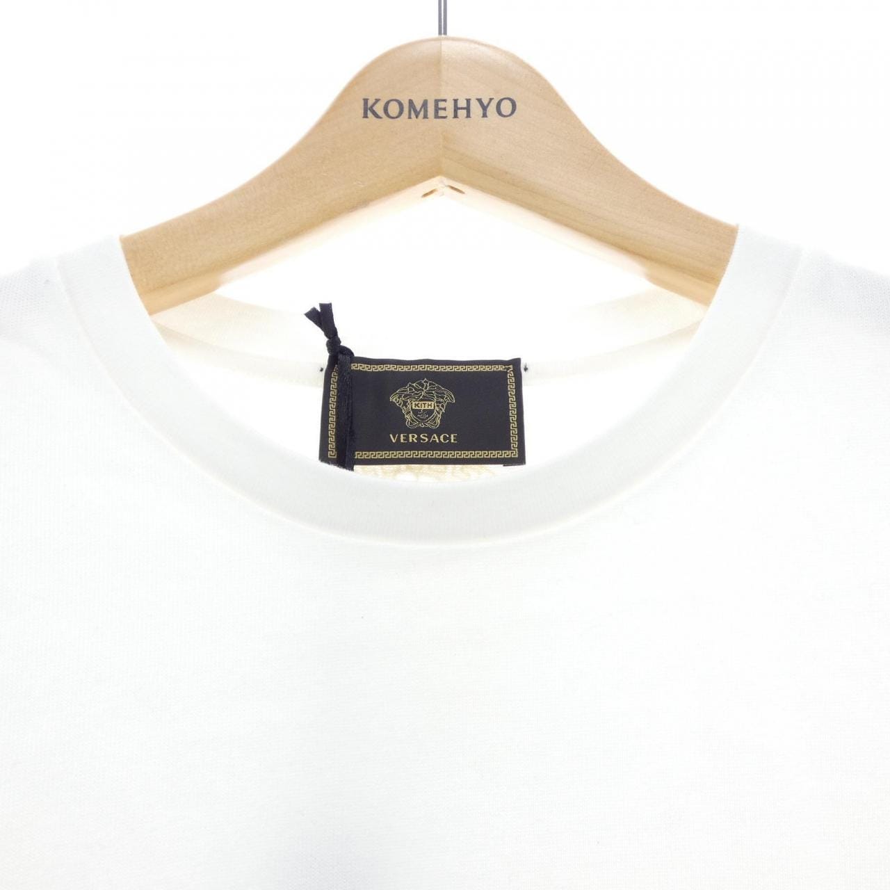 ヴェルサーチェ VERSACE A83238 Tシャツ