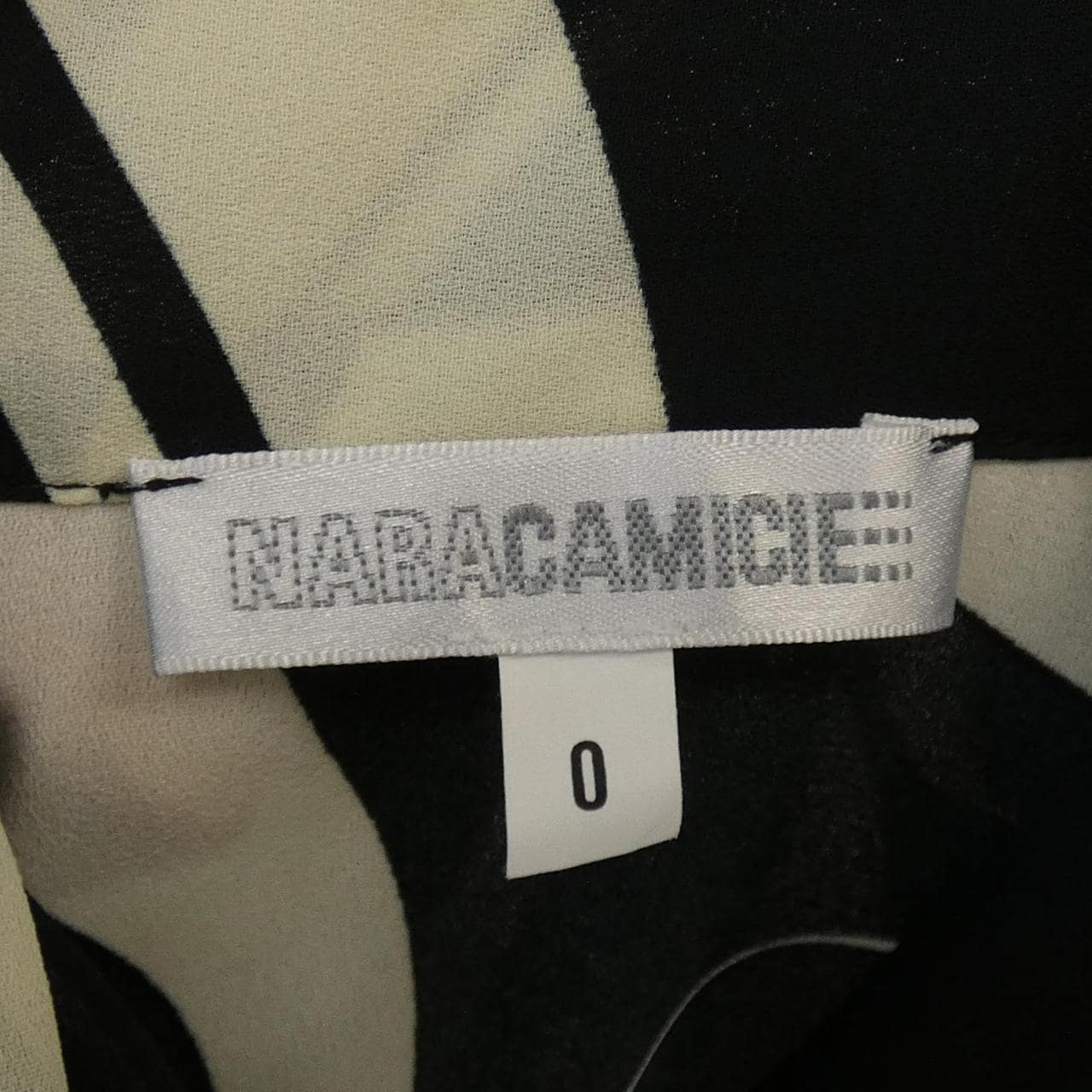 ナラカミーチェ naracamicie トップス
