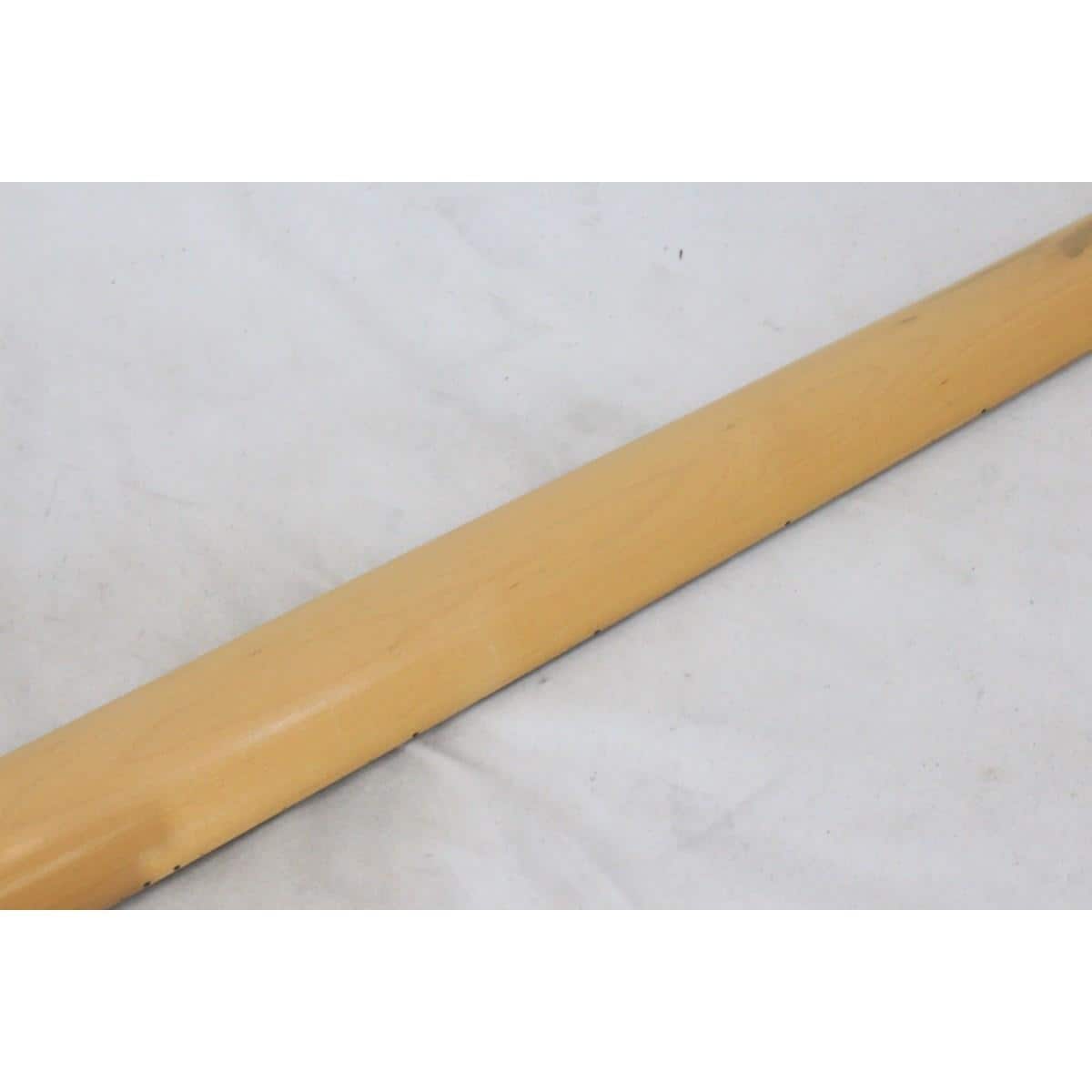 Ｇ＆Ｌ　　Ｌ－２０００　ＴＲＩＢＵＴＥ