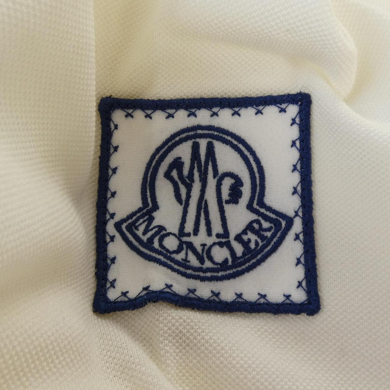 モンクレールガムブルー MONCLER GAMMEBLEU D13918010600 Tシャツ
