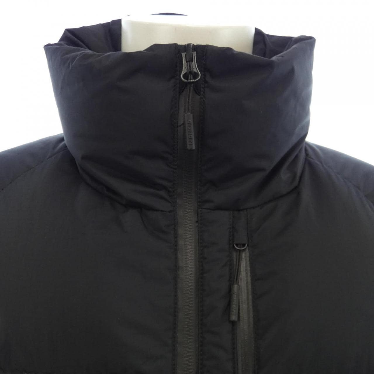 ナンガ NANGA THE DUFFER OF ST.G ダウンジャケット