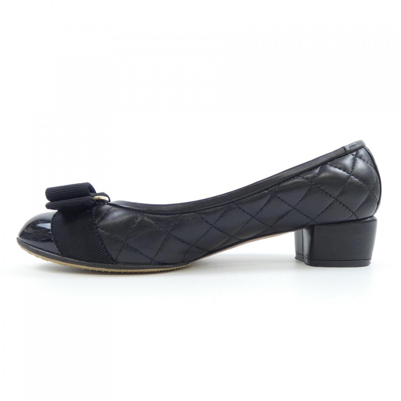 サルヴァトーレフェラガモ SALVATORE FERRAGAMO パンプス