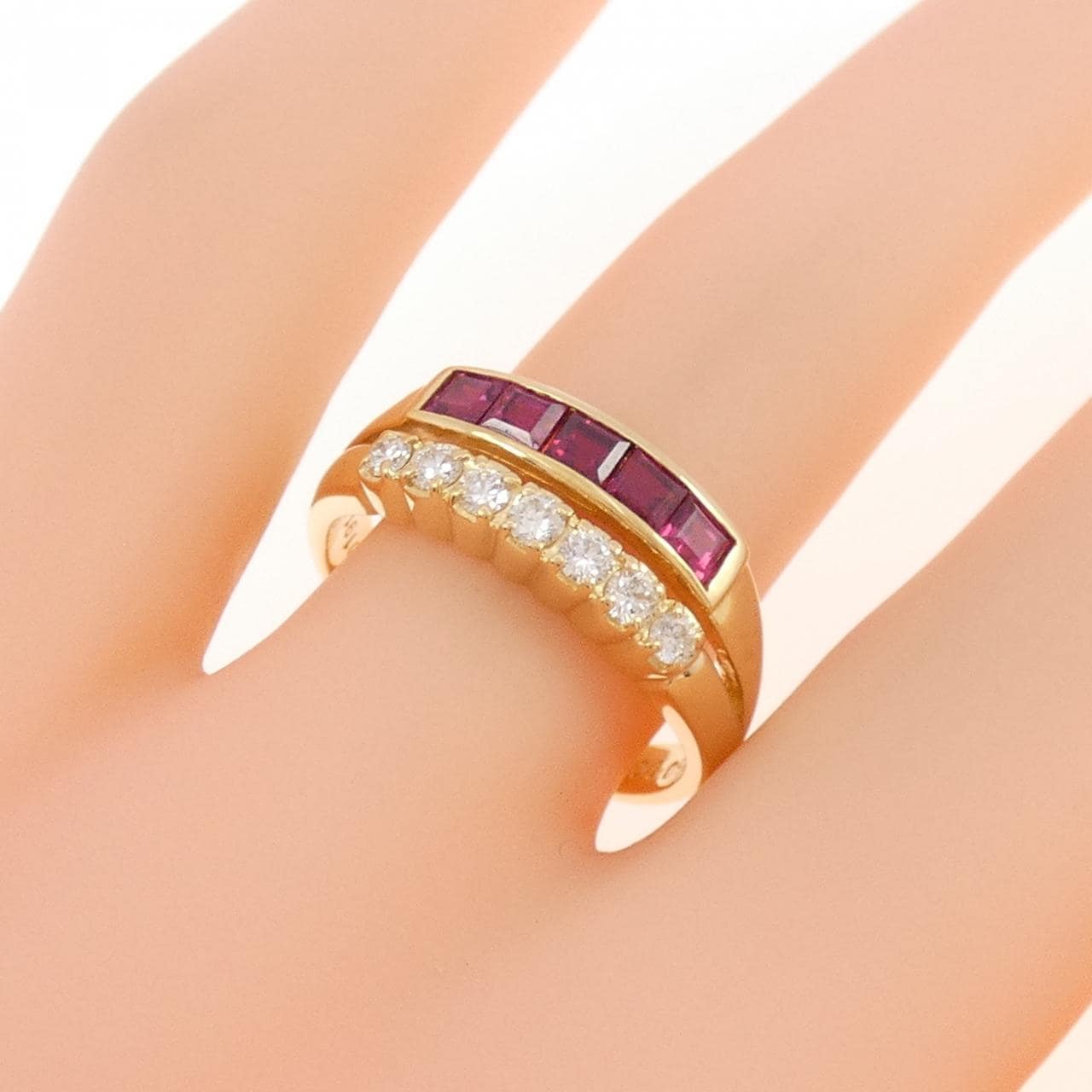 ポーラ ルビー リング 0.55CT