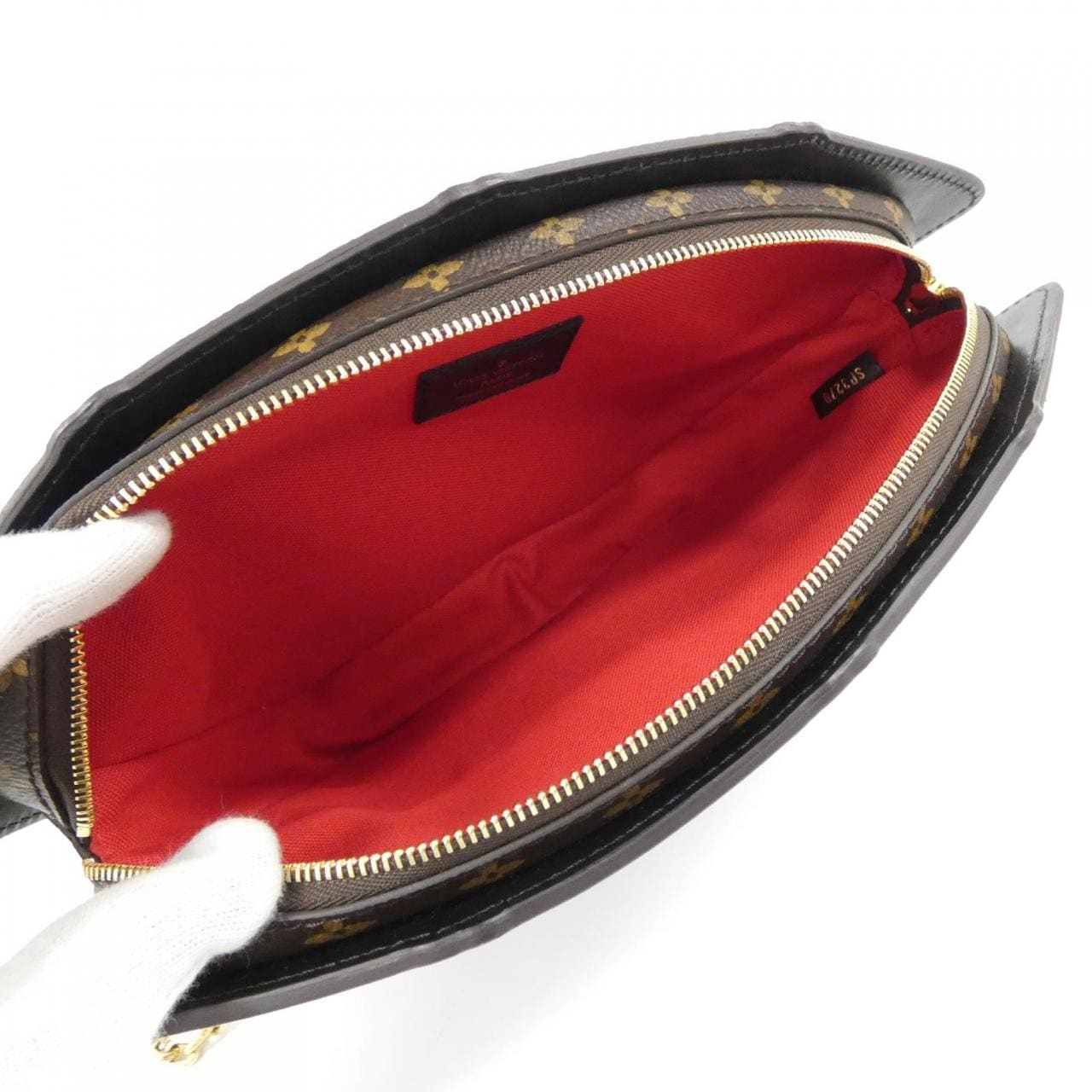 ルイヴィトン モノグラム リバース ゲーム オン ハート ポシェット M80226 ショルダーバッグ