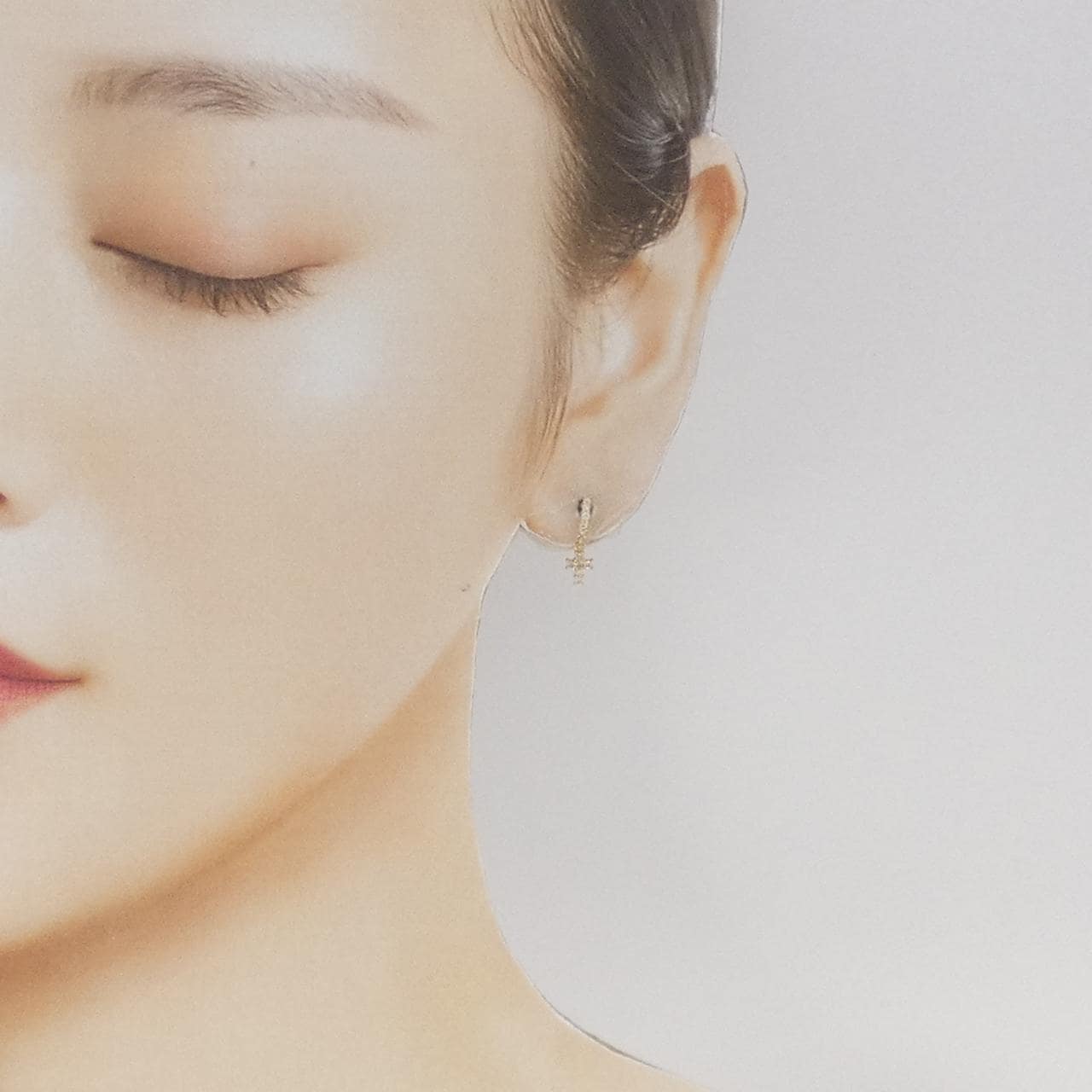 K18YG クロス ダイヤモンド ピアス 0.20CT