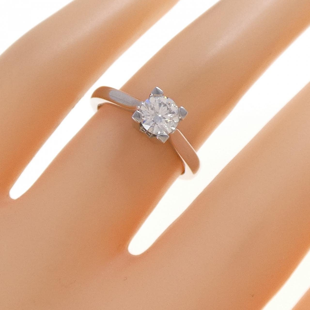 ハリーウィンストン ソリティア リング 0.50CT F VVS2 3EXT