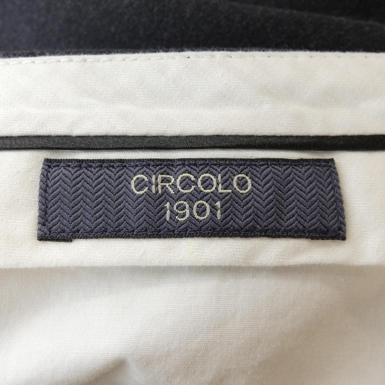 チルコロ 1901 CIRCOLO 1901 パンツ