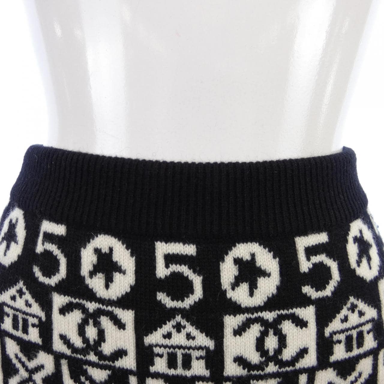 CHANEL CHANEL Skirt