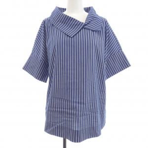 IL VENTO&LA SATA トップス