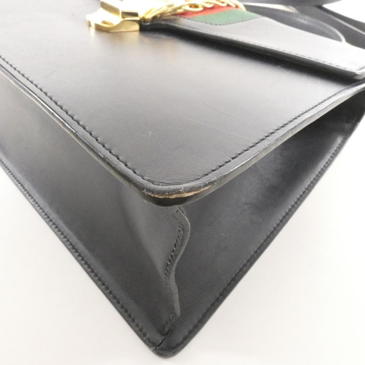 グッチ シルヴィー 431665 CVL1G バッグ