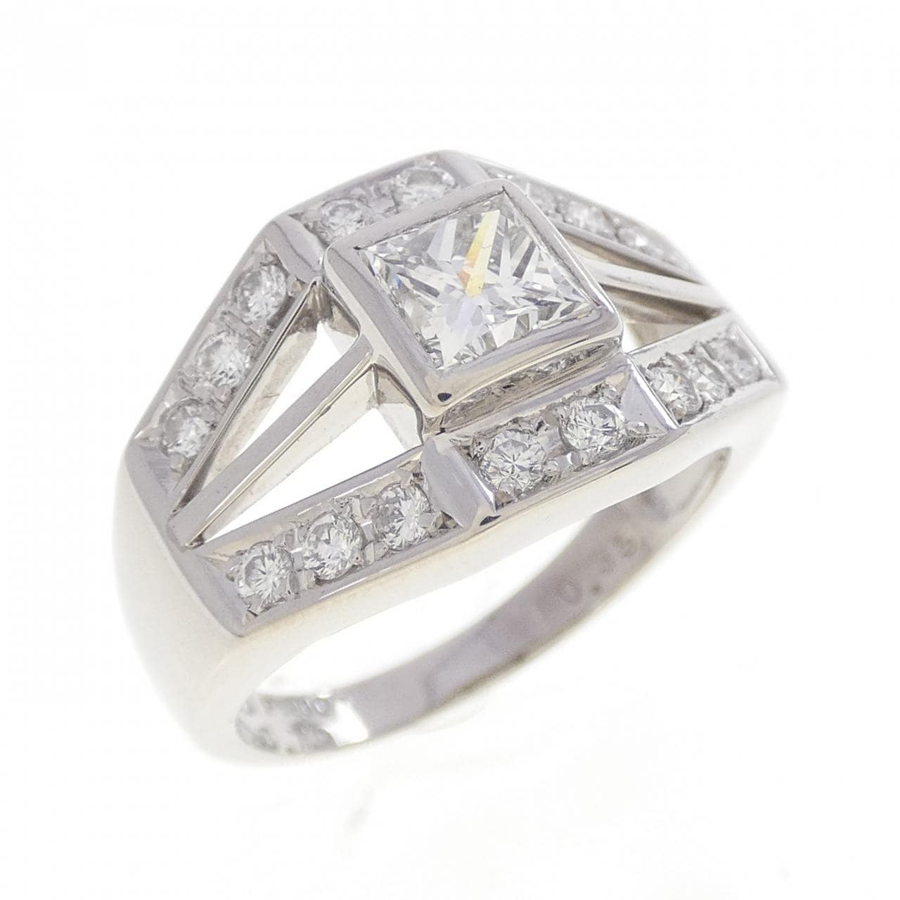 タサキ ダイヤモンド リング 0.79CT