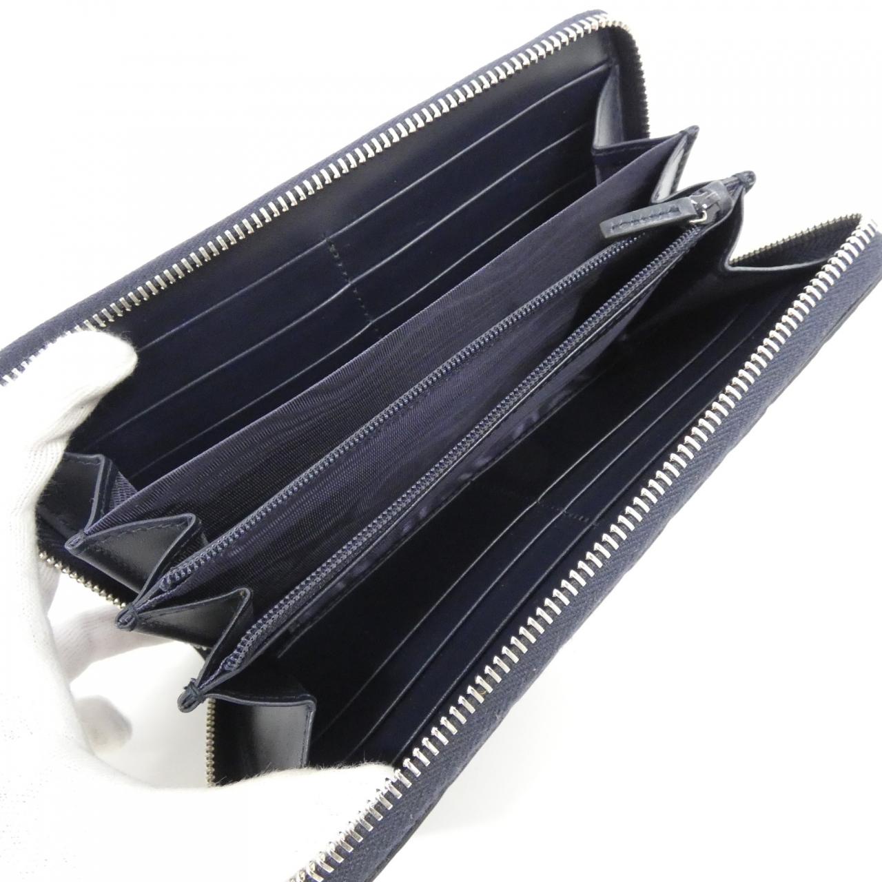 グッチ 408831 CWCLN 財布