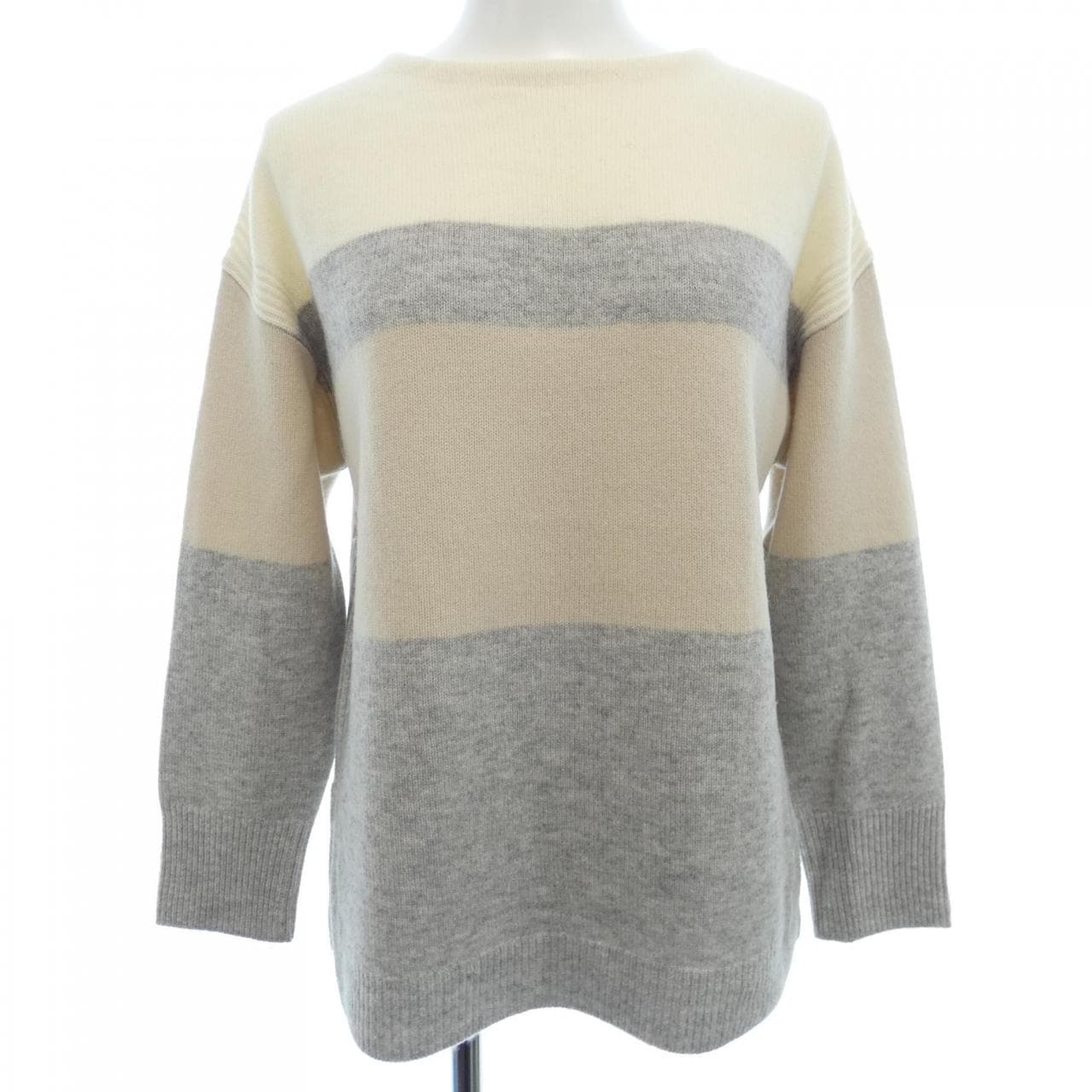 ニジュウサンク 23区 ニット