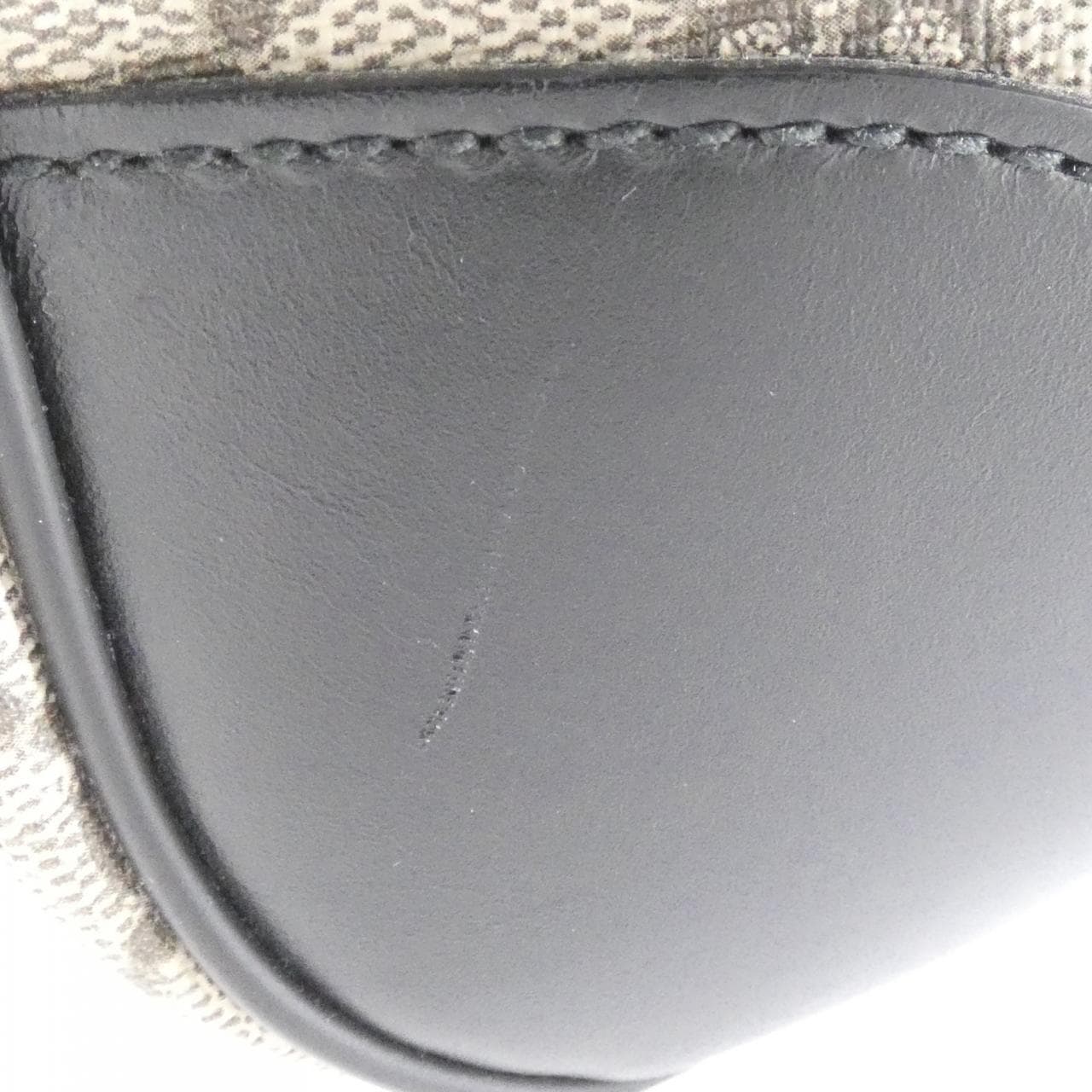 グッチ 387507 KHN4N ショルダーバッグ