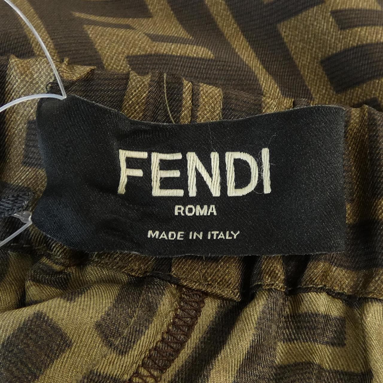 フェンディ FENDI FB0416 A4JK パンツ
