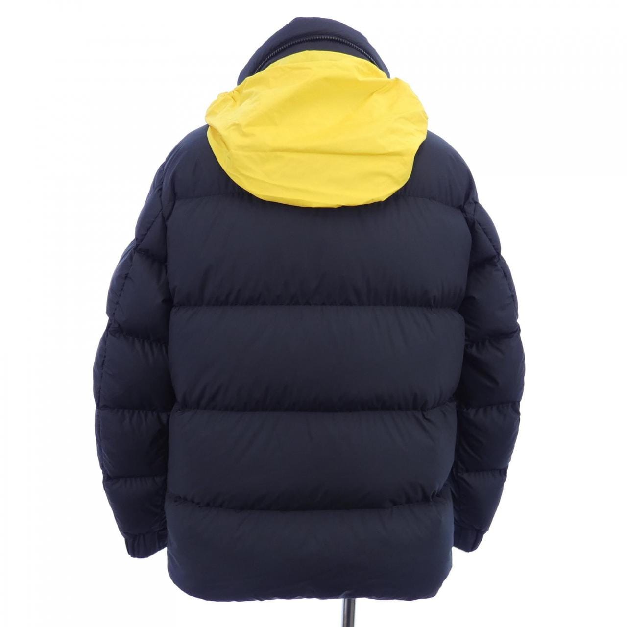 モンクレール MONCLER ダウンジャケット