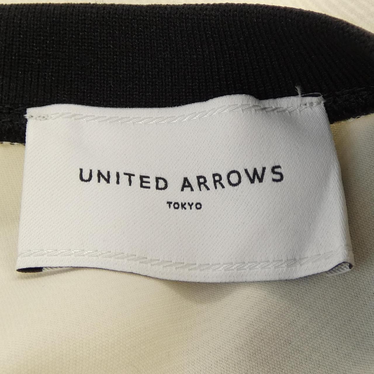 ユナイテッドアローズ UNITED ARROWS トップス