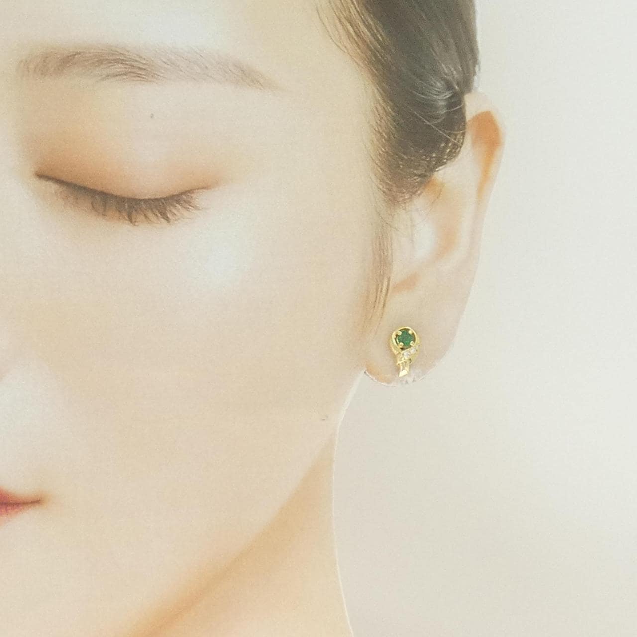 K18YG エメラルド ピアス 0.43CT