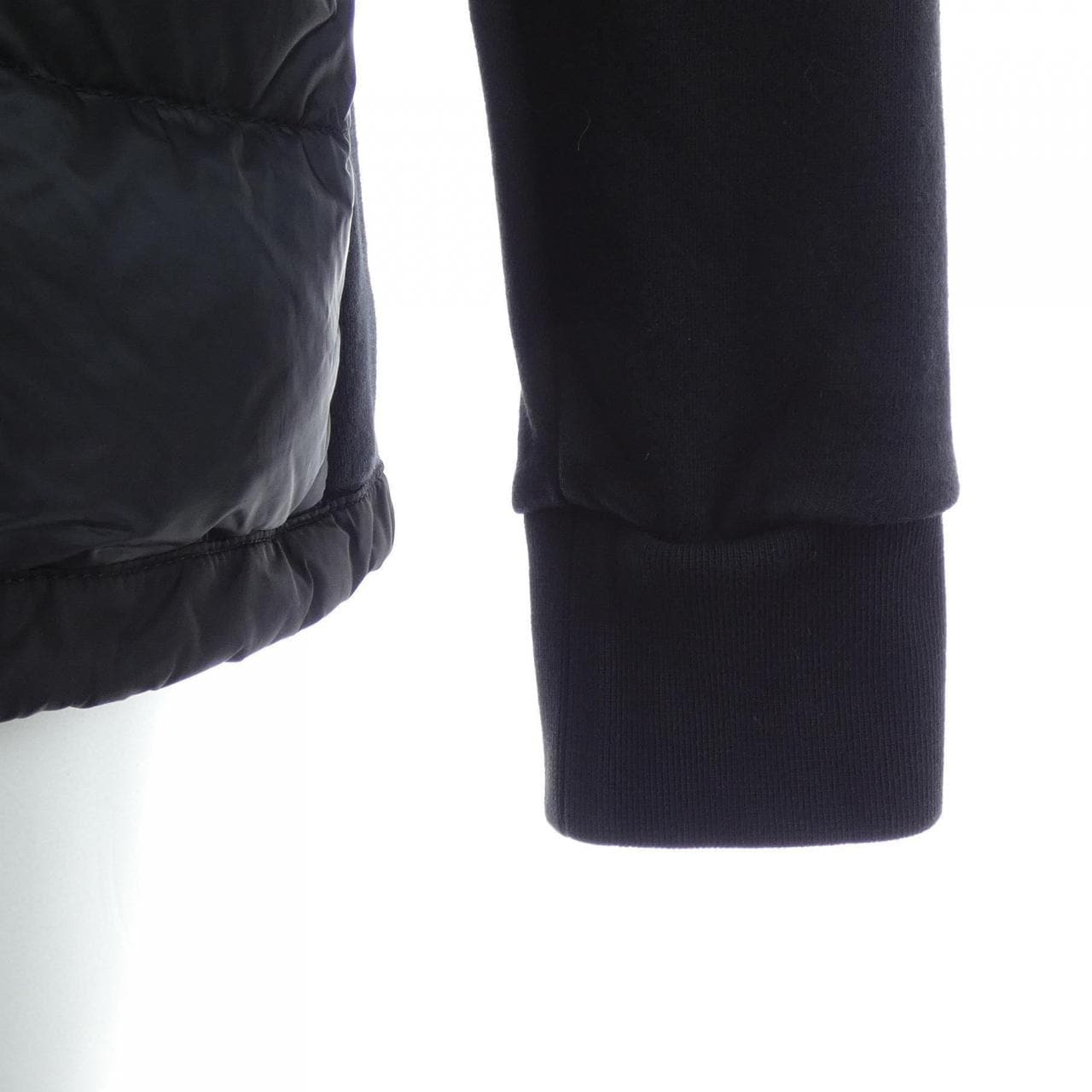 モンクレール MONCLER 20938461600 ダウンジャケット