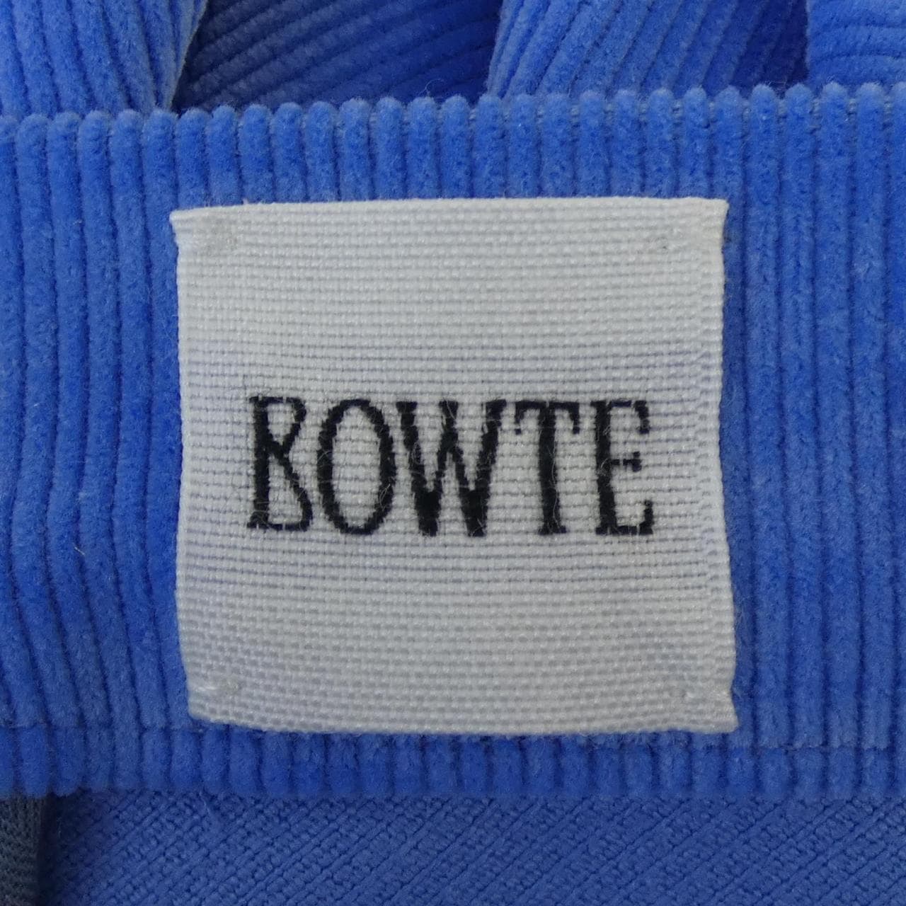 ボウタイ BOW TIE スカート