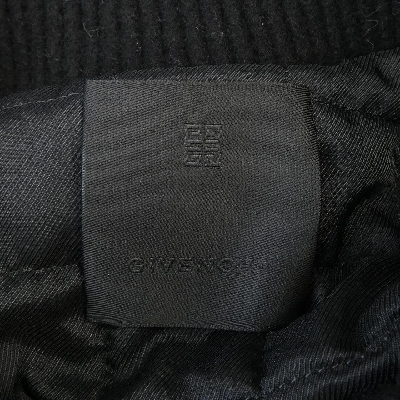 ジバンシー GIVENCHY BW00JU611V スタジャン