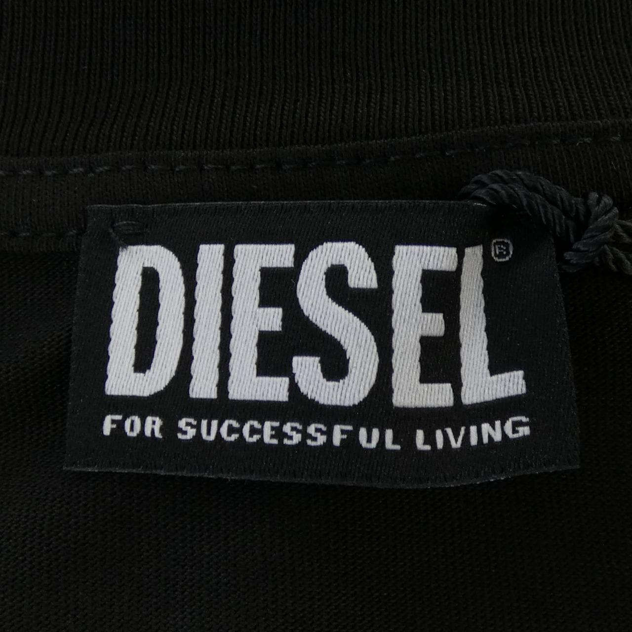 ディーゼル DIESEL A16861 RPAT1 900 Tシャツ