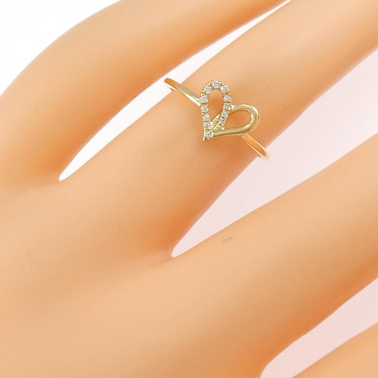 アーカー フィルージュ ハート ハーフ リング 0.04CT