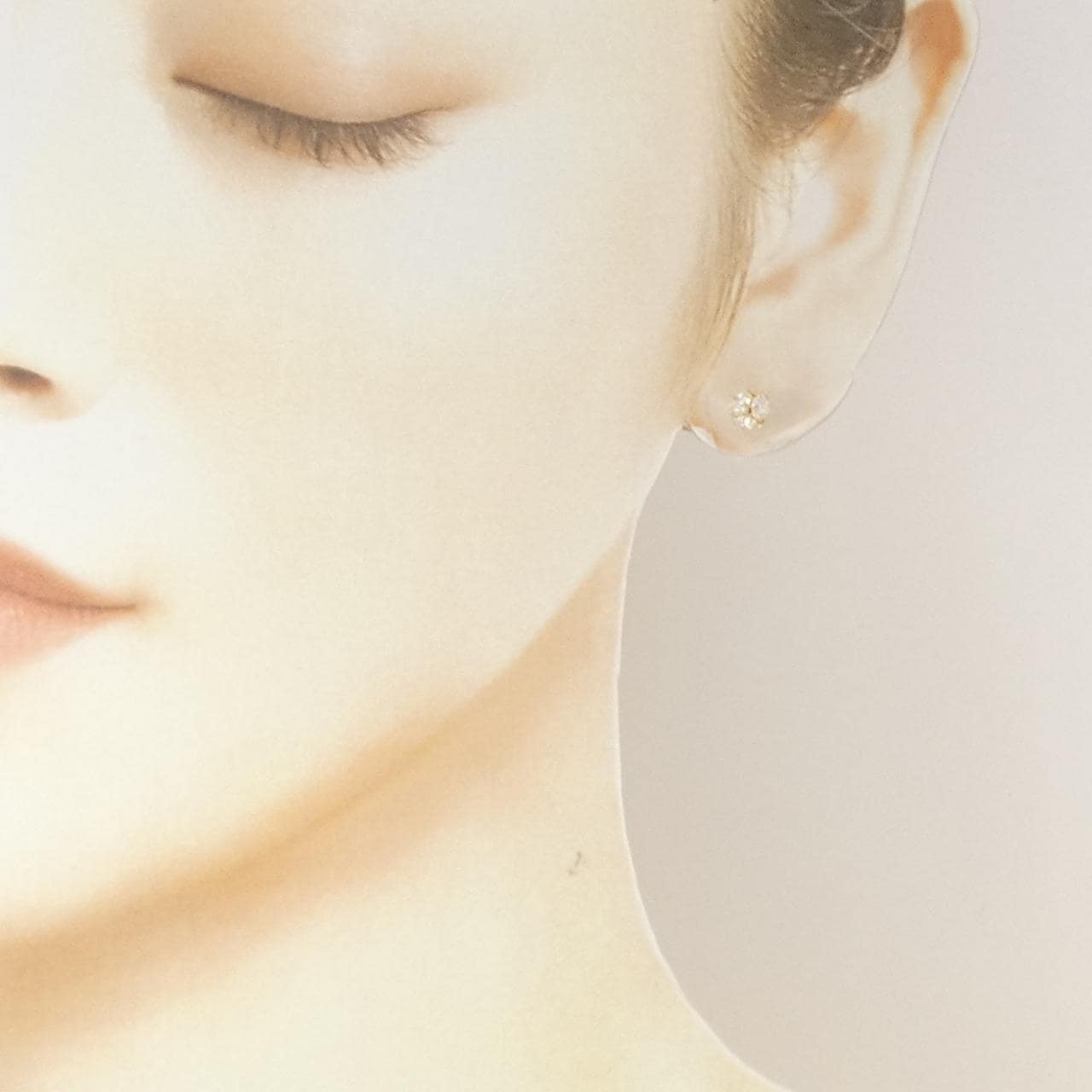 K10PG キュービック ピアス