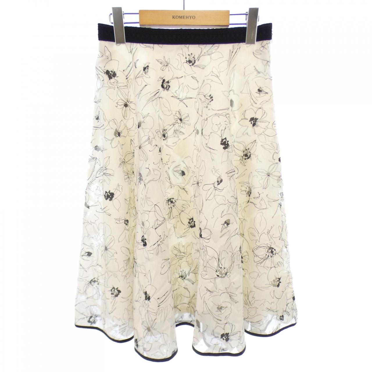 トゥービーシック TO BE CHIC スカート