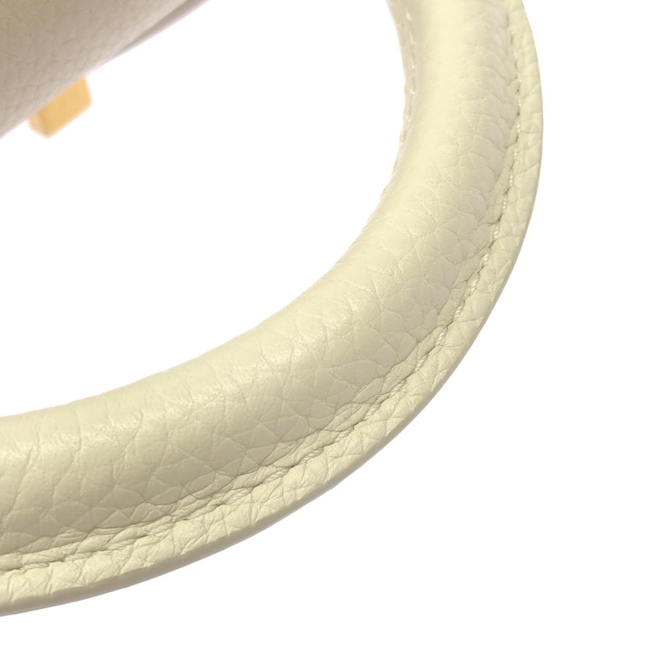 ルイヴィトン カプシーヌ MINI M22121 バッグ