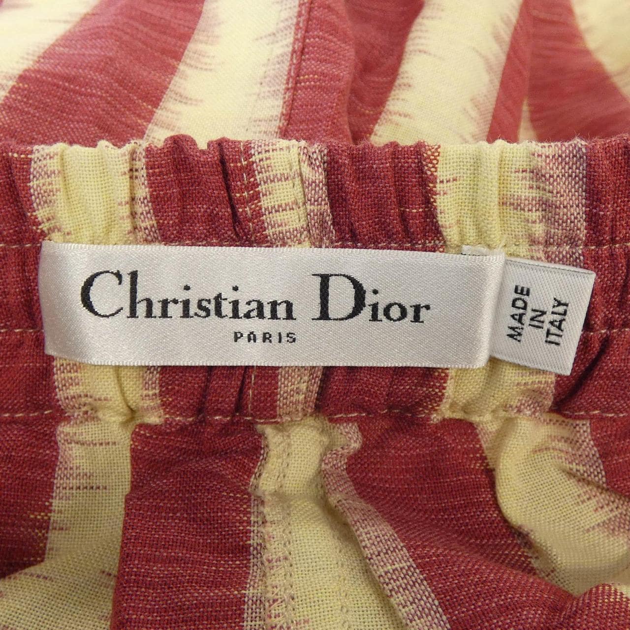 クリスチャンディオール CHRISTIAN DIOR 121P20A7858 ショートパンツ