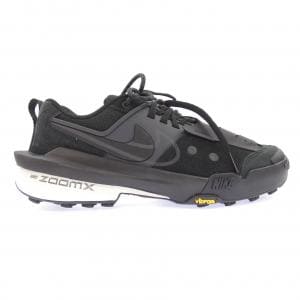 ナイキサカイ NIKE×SACAI HQ8618-001 スニーカー