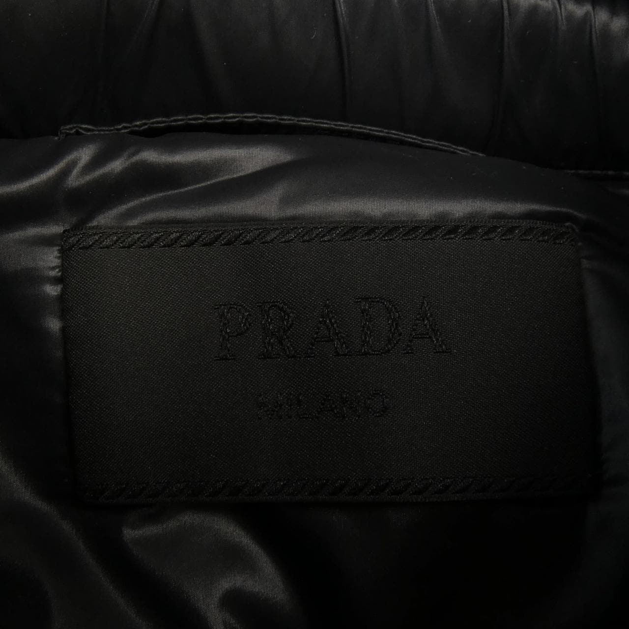 プラダ PRADA SGB628 ダウンベスト