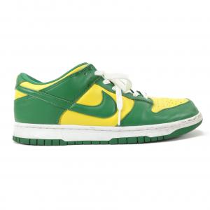 ナイキ NIKE スニーカー