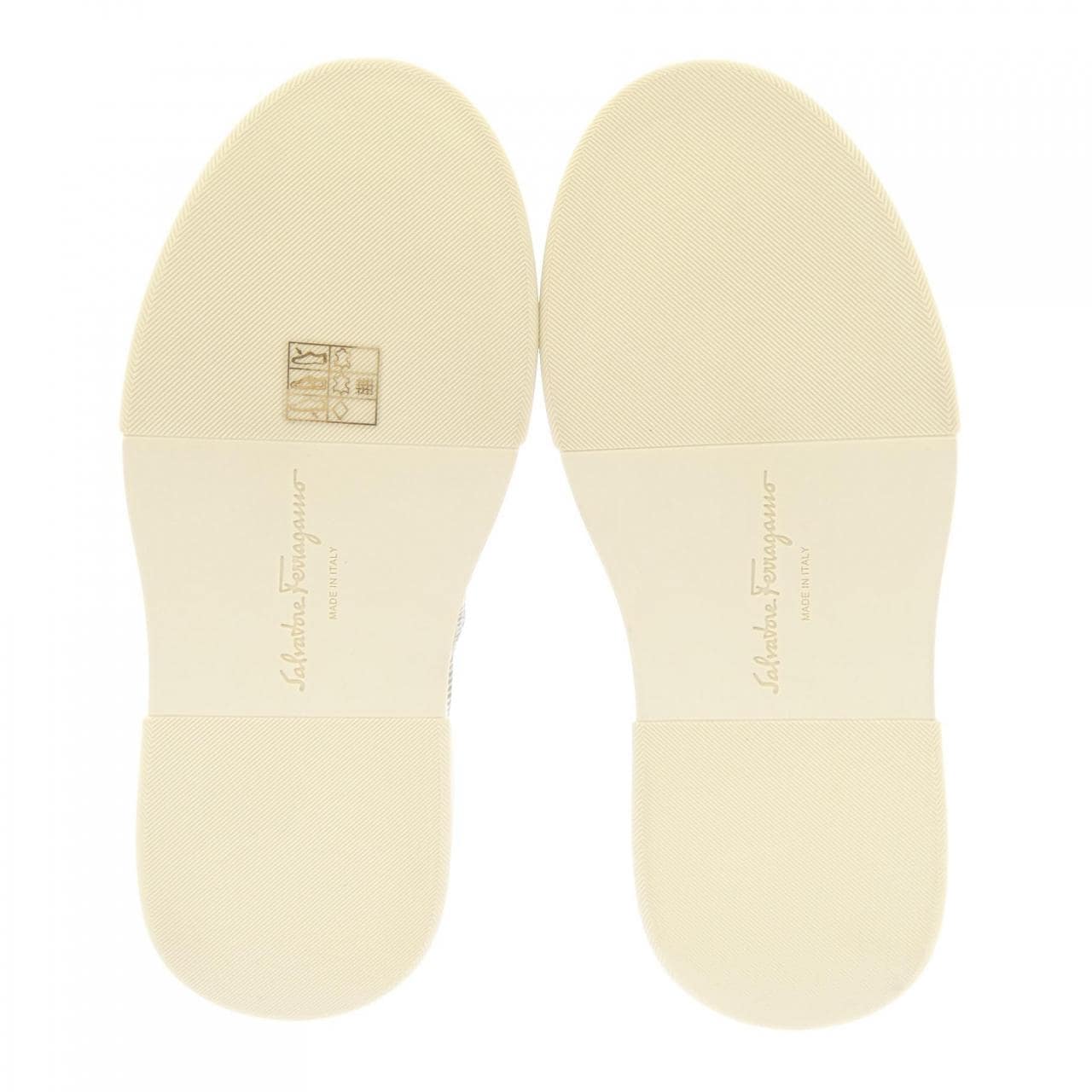 サルヴァトーレフェラガモ SALVATORE FERRAGAMO スニーカー
