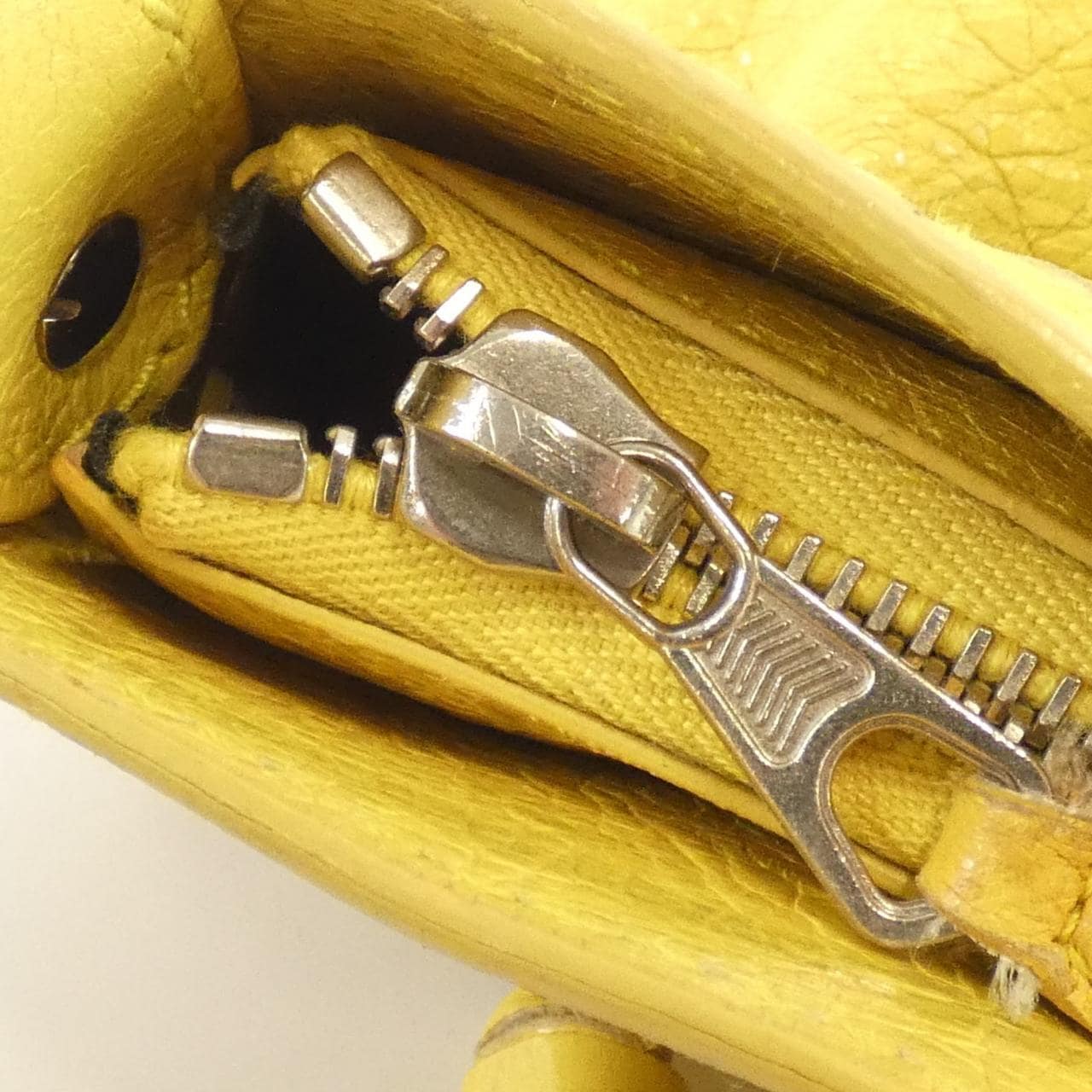 バレンシアガ GIANT FIRST 285433 D94JN バッグ