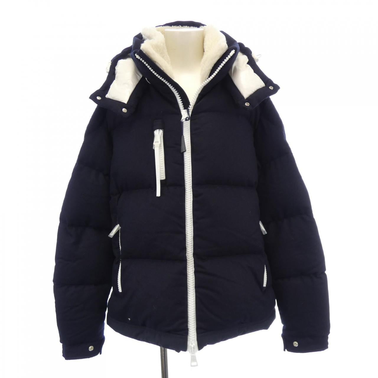 モンクレール MONCLER ダウンジャケット