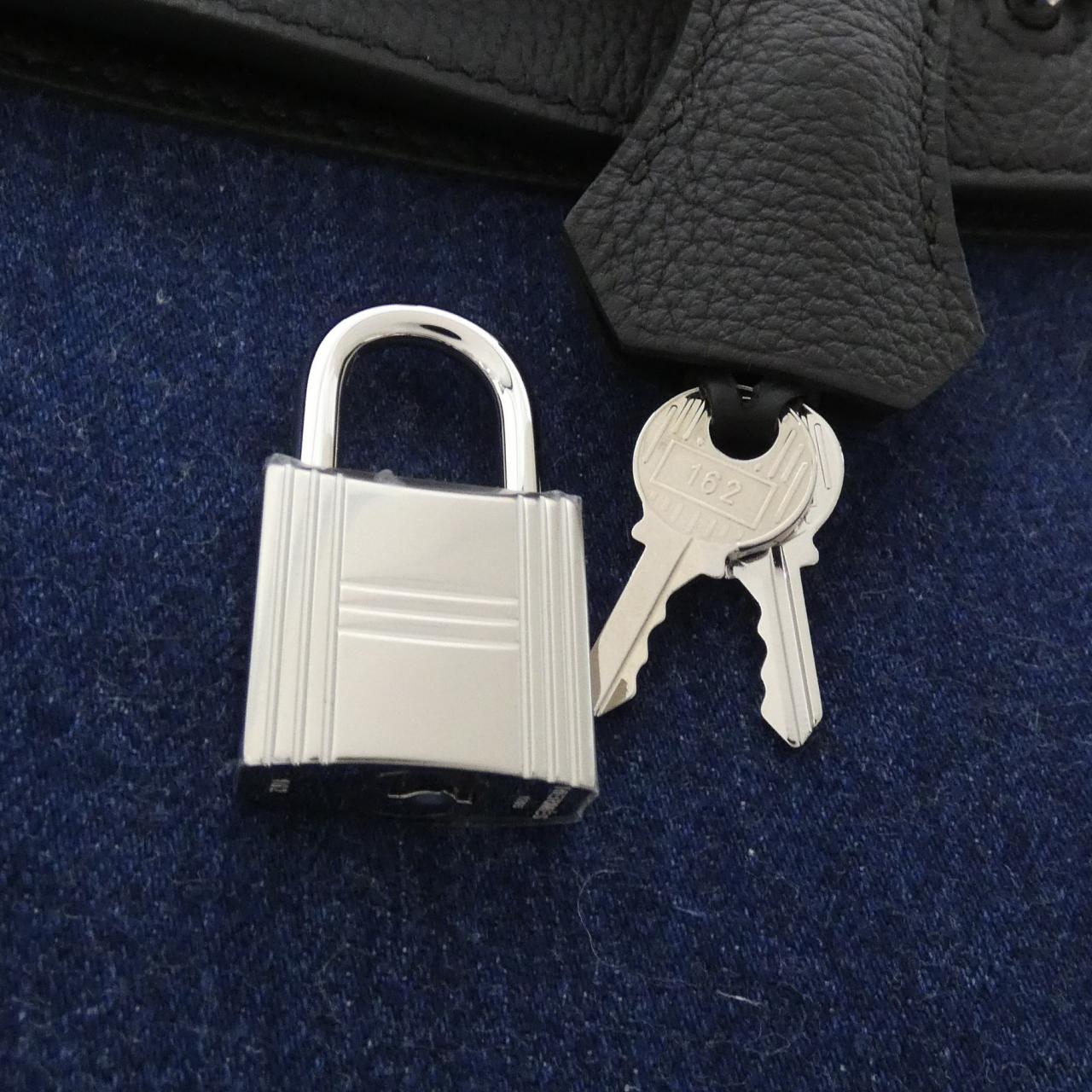 【未使用品】エルメス アッカド PM 086940CK ショルダーバッグ