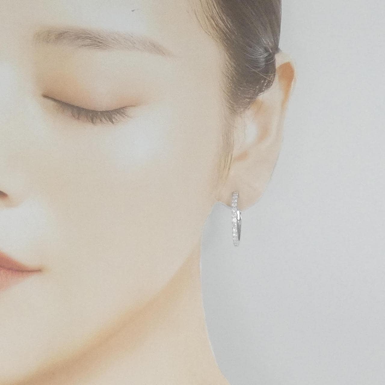 【新品】PT900 フープ ダイヤモンド ピアス 0.808CT