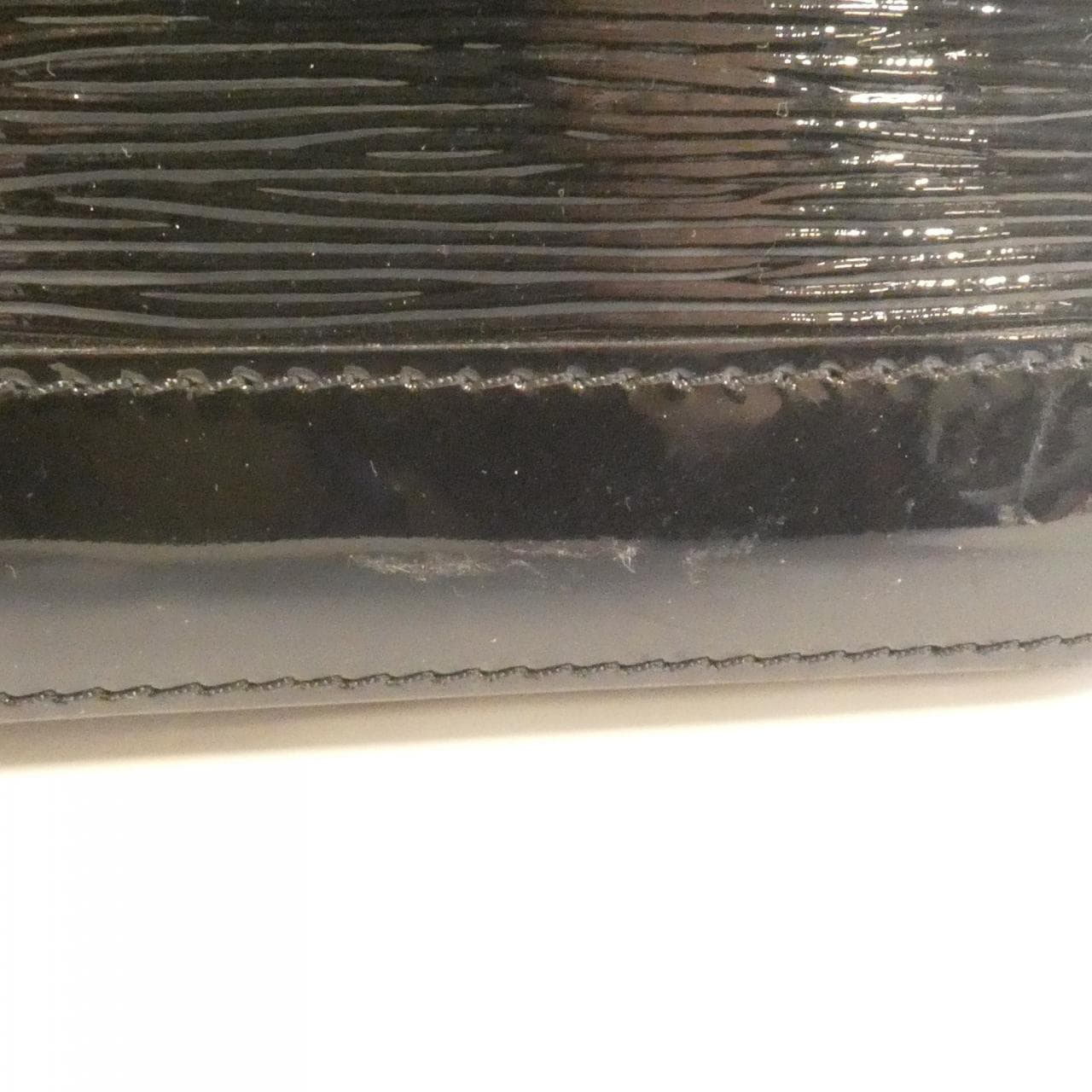 ルイヴィトン エピ エレクトリック アルマ PM M4032N バッグ