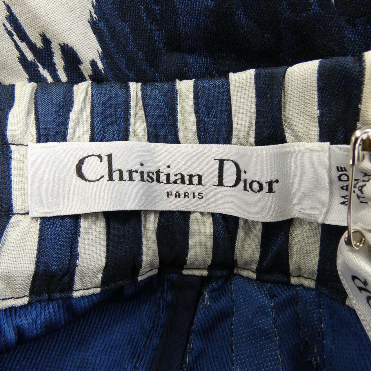 クリスチャンディオール CHRISTIAN DIOR 127P21A2752 ショートパンツ