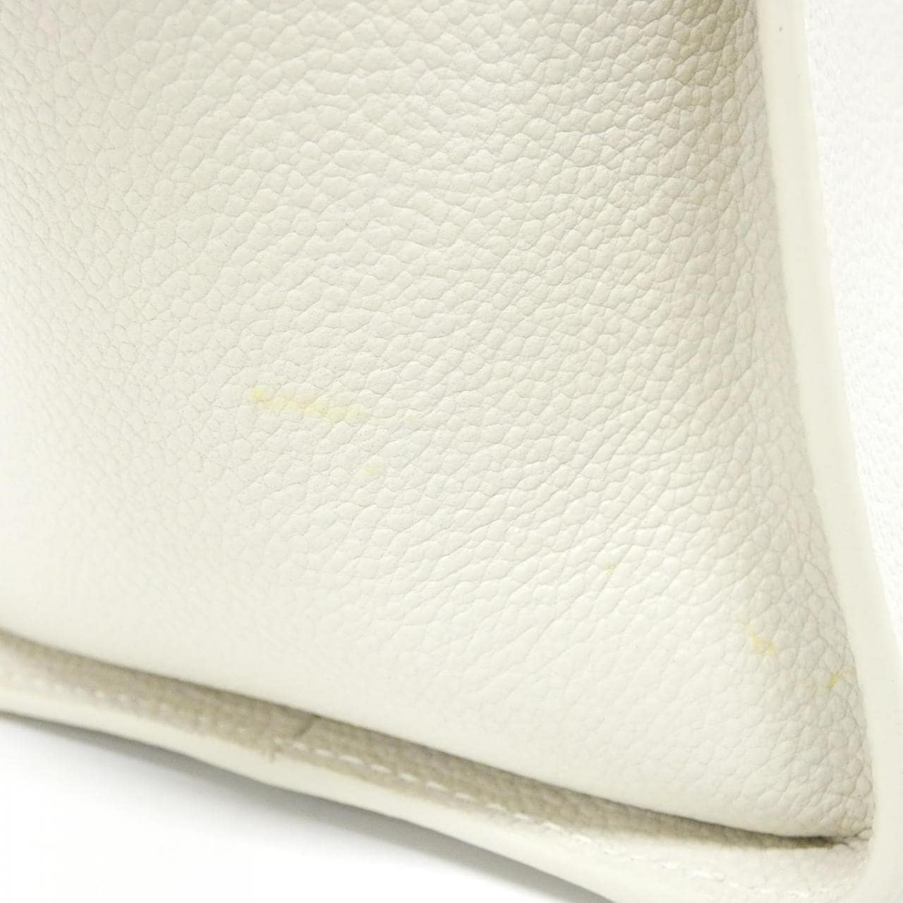 サンローラン ベイビー トート ダウンタウン 635346 B680W バッグ