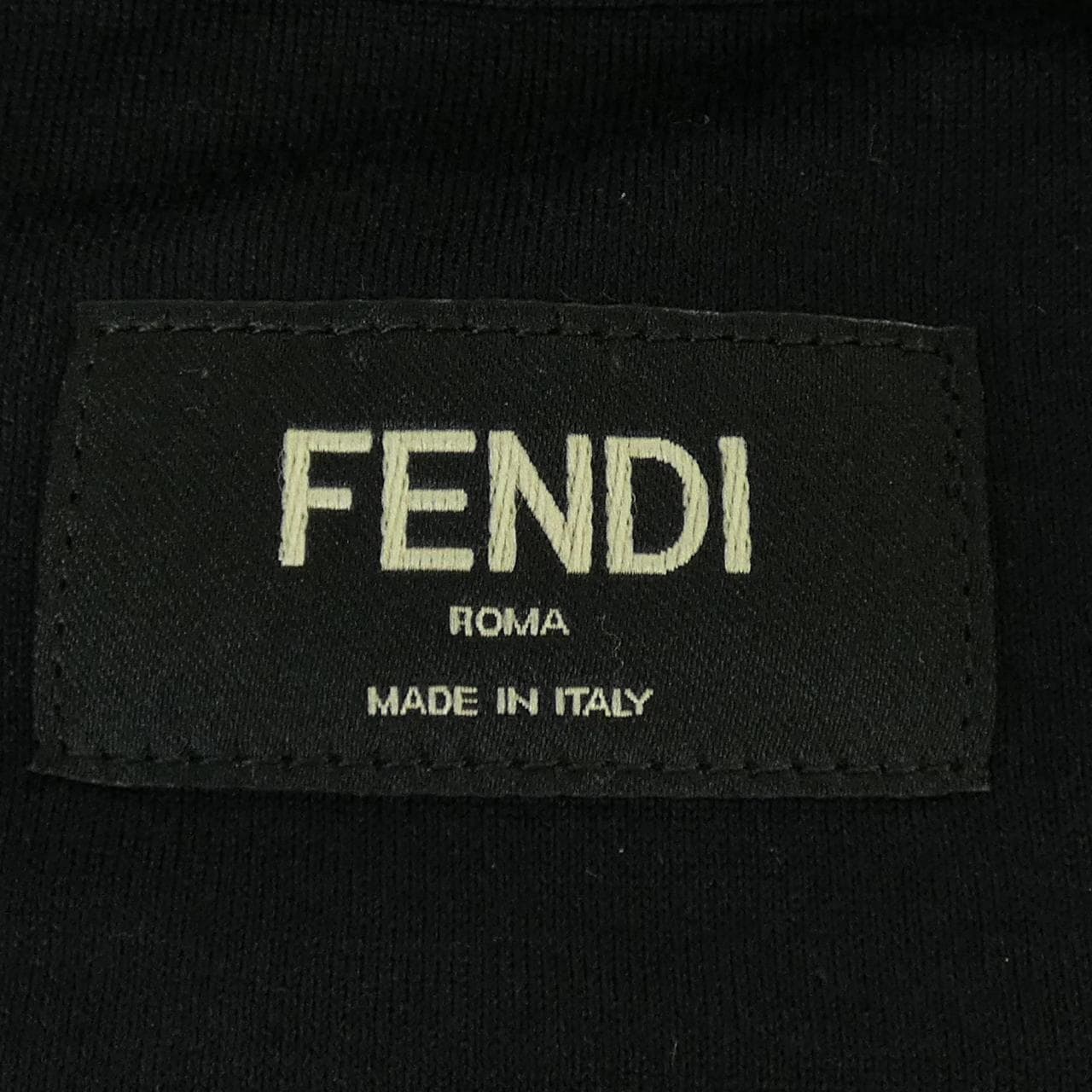 フェンディ FENDI FY0682 O9K Tシャツ