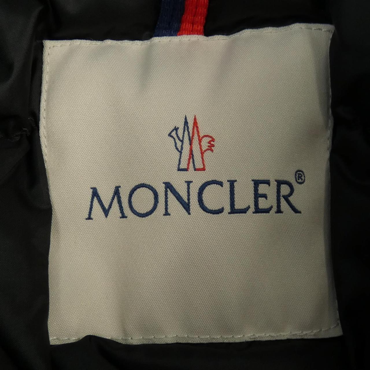 モンクレール MONCLER ダウンジャケット