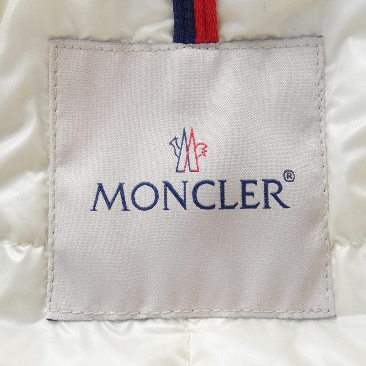 モンクレール MONCLER ダウンジャケット