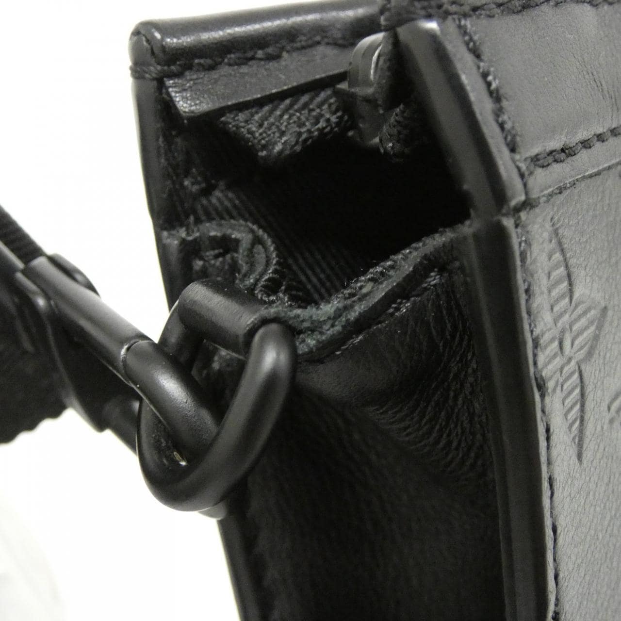 ルイヴィトン モノグラム シャドウ ガストン ウエアラブル ウォレット M81115 ショルダーバッグ