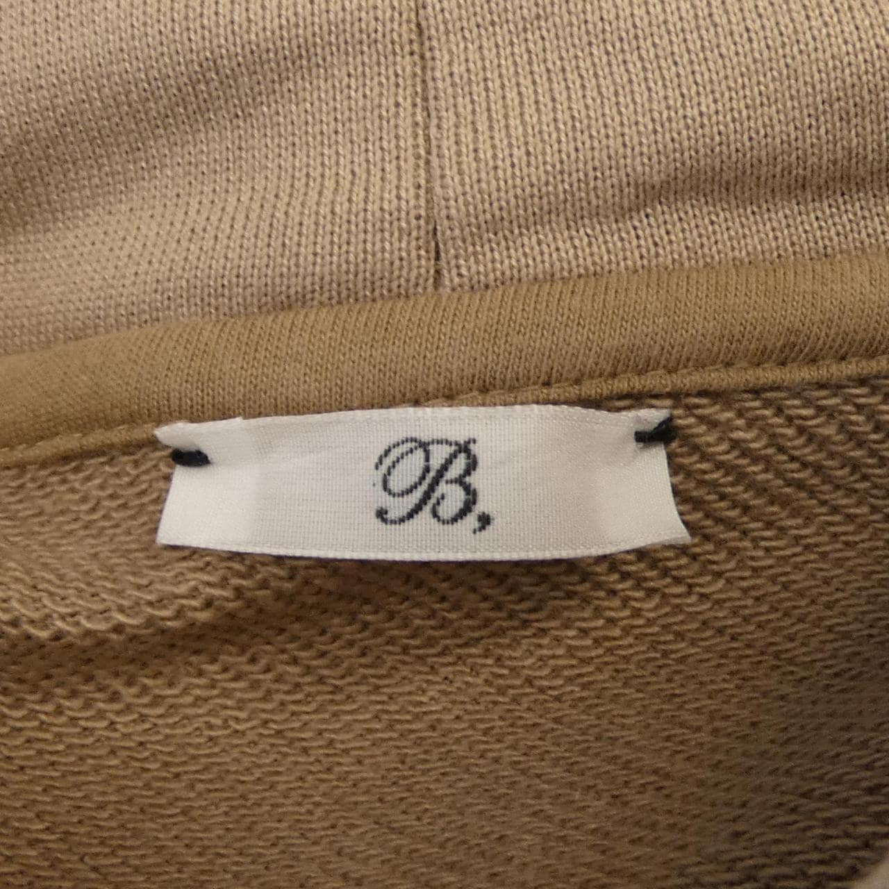 ベイジュ BEIGE. パーカー